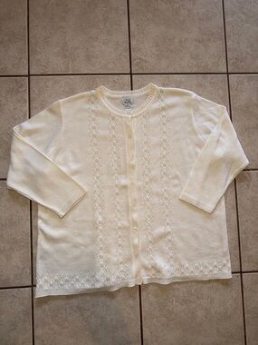 Only Necessities white Button-Up Lace-Panel Cardigan vintage
